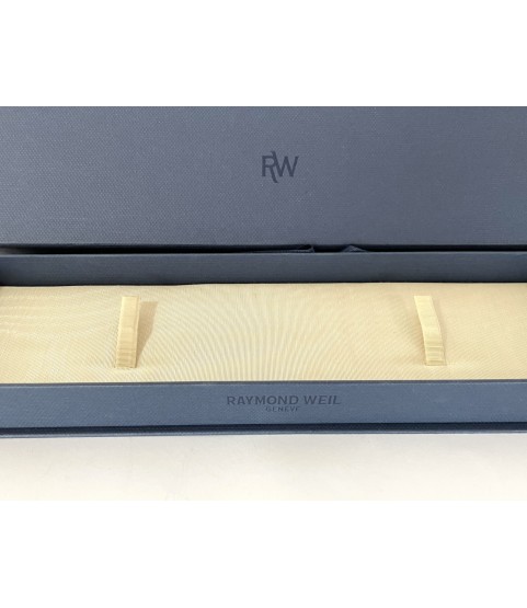 Raymond Weil blue watch box