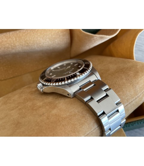 Rolex Submariner 14060M no date men's watch with box